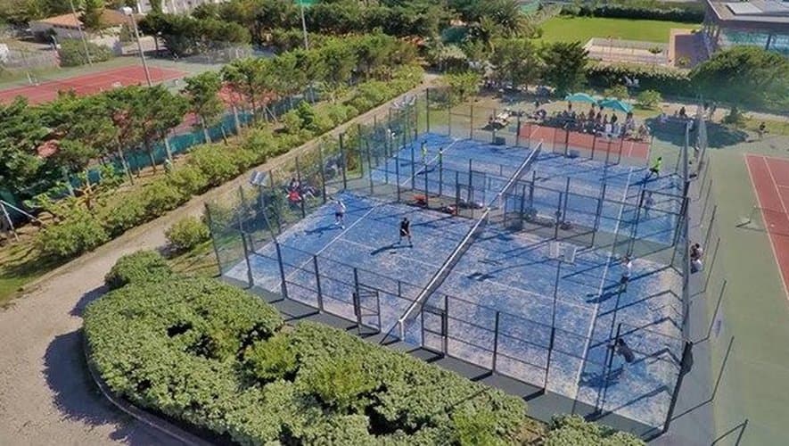 Terrain de padel au Tennis Club Municipal Palavas-Les-Flots