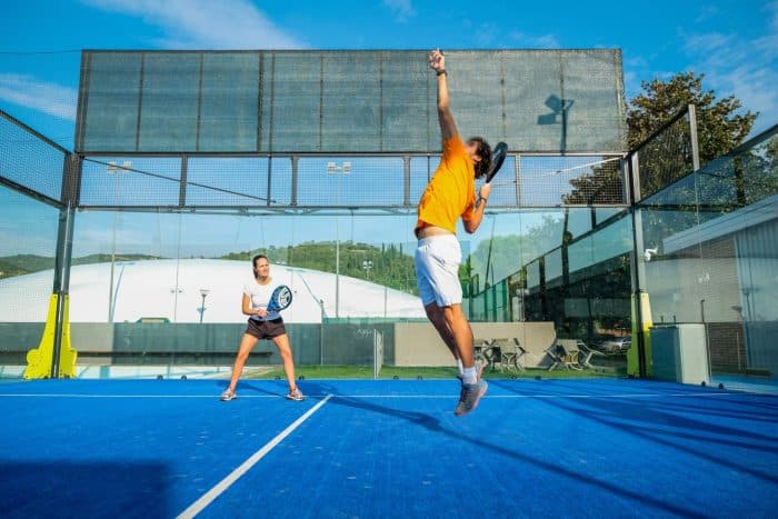 /blog/pourquoi-le-padel-est-linvestissement-sportif-le-plus-rentable-en-2026/165093c96e32f188ef773cee2914a9ec-1.jpeg